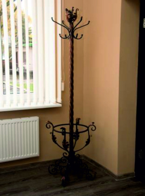 Вешалка напольная 