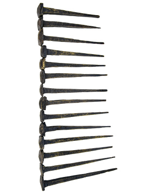 Гвоздь кованный с круглой шляпкой