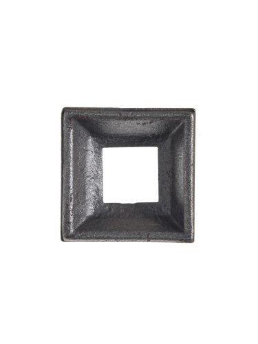 Элемент кованый закладная  13.322