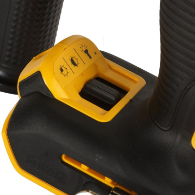 Аккумуляторная ударная дрель-шуруповерт DEWALT DCD996P1, 18 В, 2250 об/мин, 38250 уд/мин, с АКБ 5 Ач и ЗУ, в кейсе