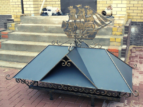 Кованый надымник 17